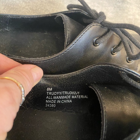 Black Chunky Lace-Up Women's Shoes - Picture 3 of 4